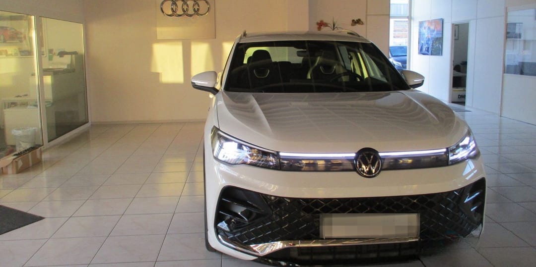 Volkswagen Tiguan R-Line 1,5 eTSI DSG 2025