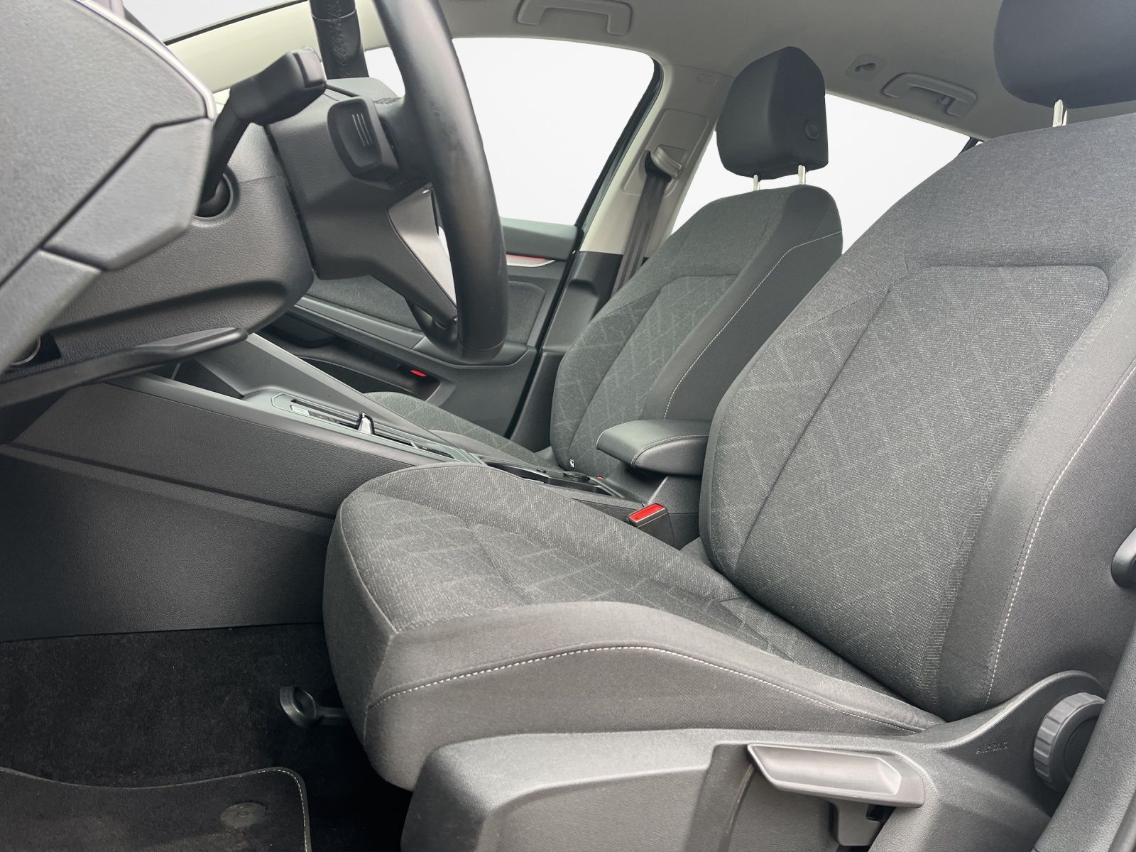 Volkswagen Golf Variant 2.0 TDI DSG Life AHK Navi LED Kame foto 8