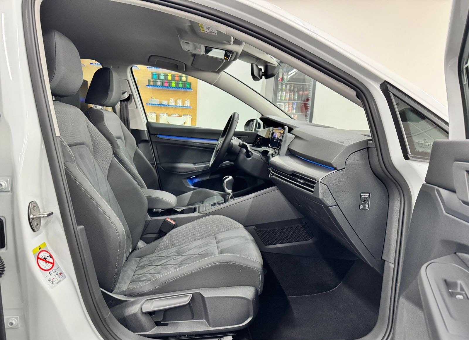 Volkswagen Golf VIII Lim. Style IQ LIGHT/CARPLAY/U-FREI/TOP foto 20