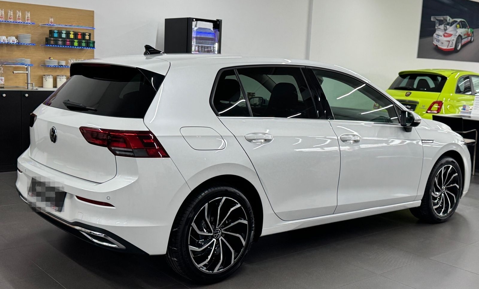 Volkswagen Golf VIII Lim. Style IQ LIGHT/CARPLAY/U-FREI/TOP foto 4