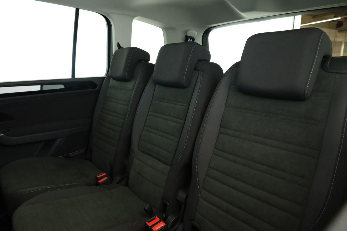 Volkswagen Touran 2.0 TDI DSG Highline R-Line 7 Pan Nav AHK foto 16