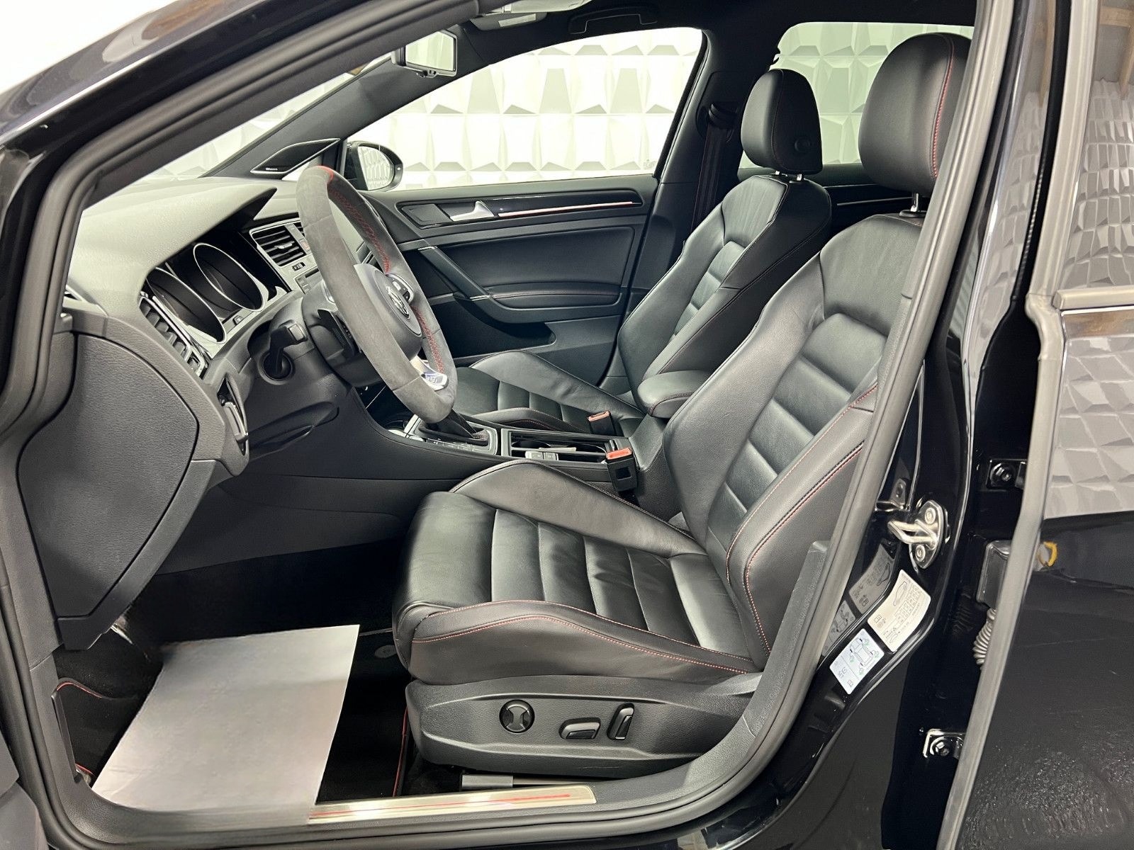 Volkswagen Golf 2.0TSI DSG GTI Clubsport/BiXe/ACC/Leder foto 15