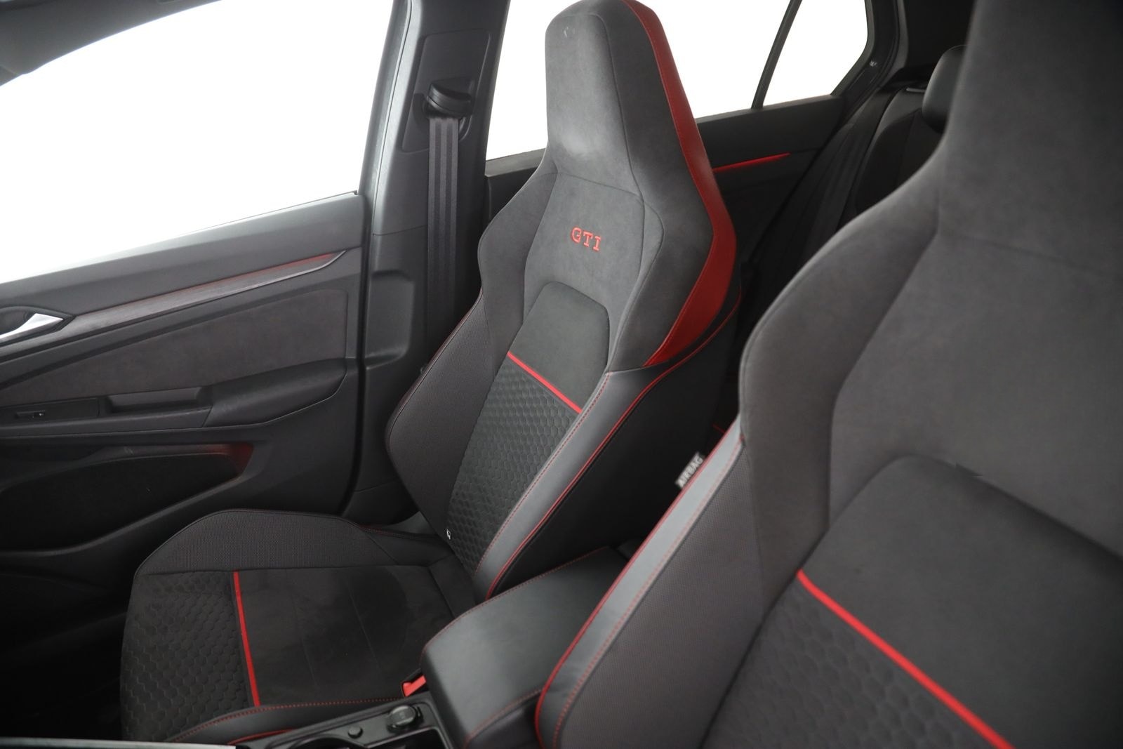 Volkswagen Golf VIII GTI 2.0 TSI DSG Clubsport | NAVI | foto 14