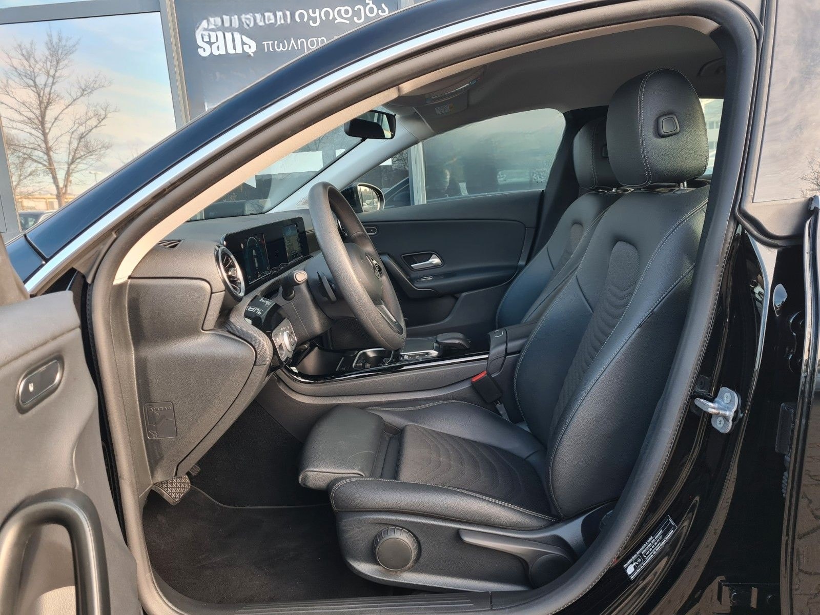 Mercedes-Benz CLA 180 SB 7G AUT - NAVI - 8 x ALU - foto 13