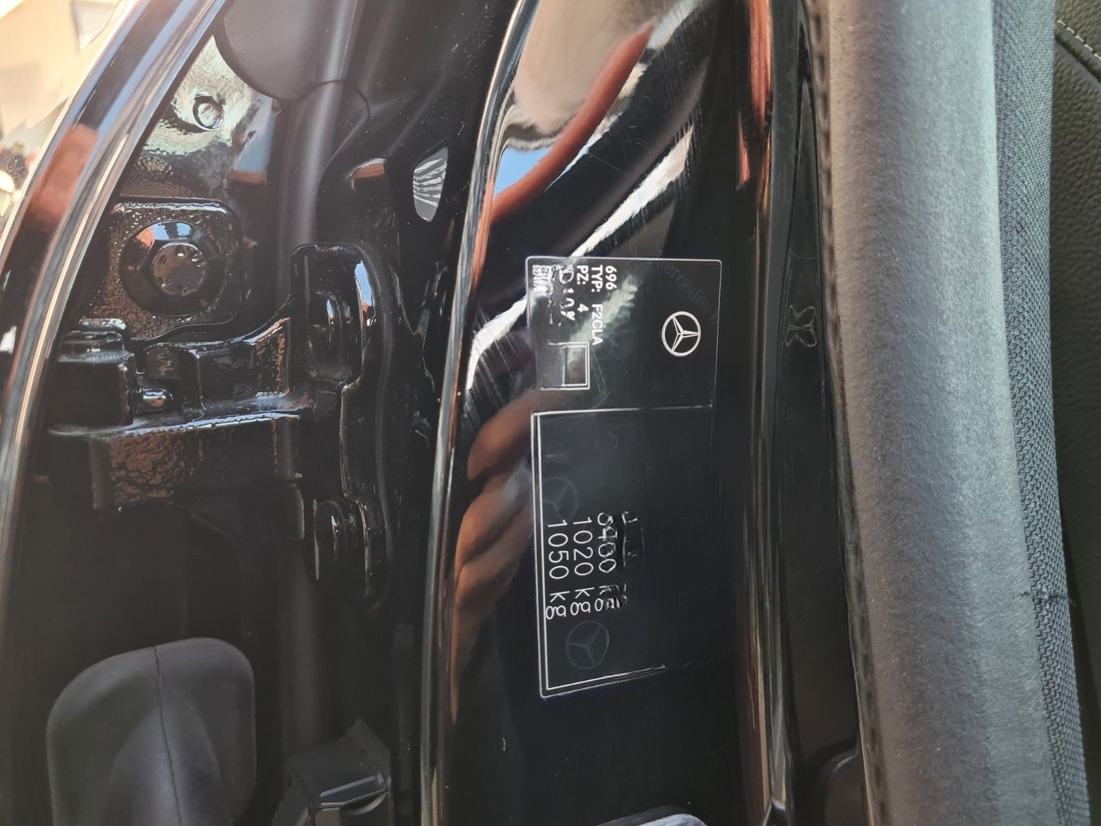 Mercedes-Benz CLA 180 SB 7G AUT - NAVI - 8 x ALU - foto 24