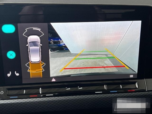 Volkswagen Golf VIII 1.5 TSI United Navi ACC STHZ SZH v+h foto 14