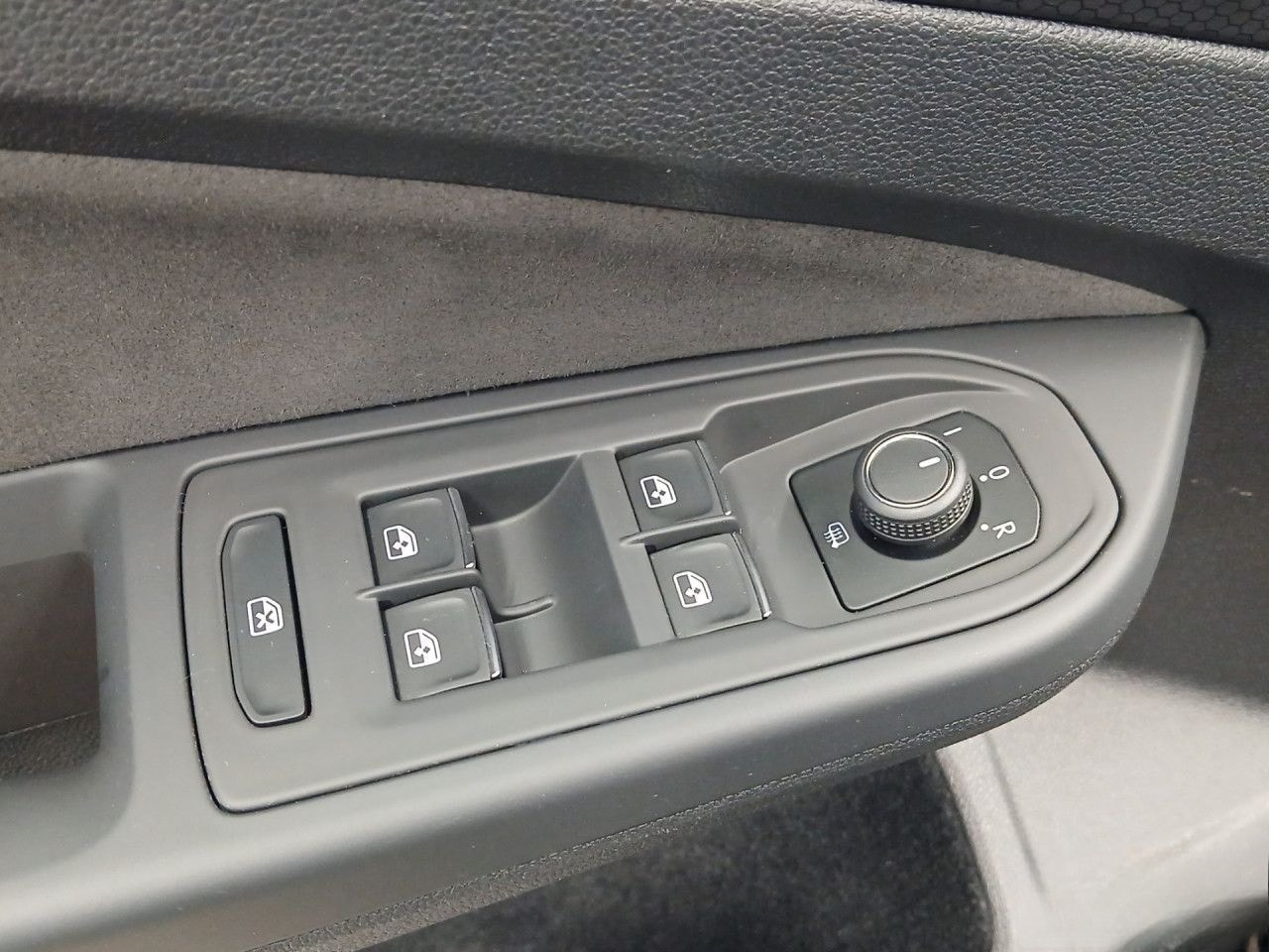 Volkswagen Golf GTI Clubsport 2.0TSI DSG LED Plus AppCon foto 14