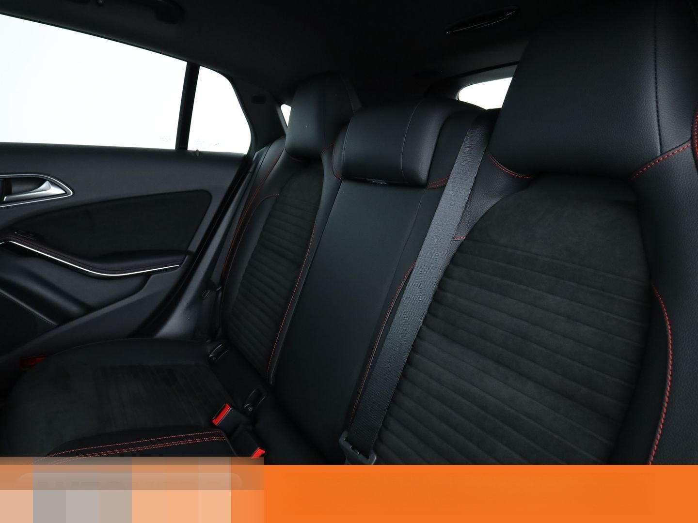 Mercedes-Benz CLA-Klasse CLA 180 Shooting Brake AMG Line Aut. foto 14