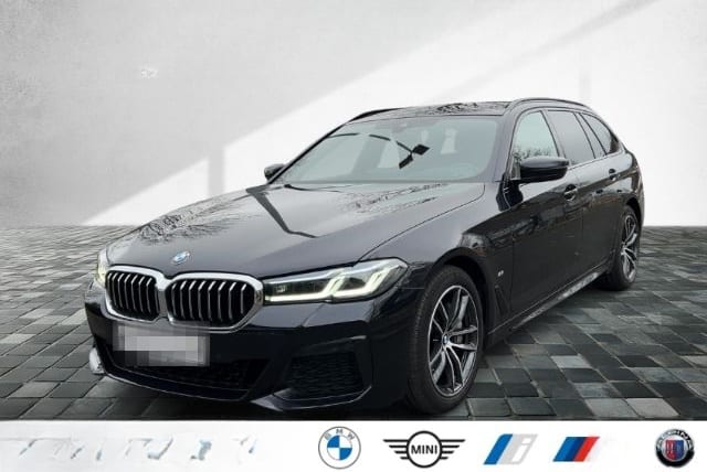 BMW 540 i xDrive Touring Sportpaket 2022