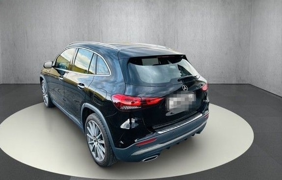 Mercedes-Benz GLA 250 e 8G-DCT*AMG Line*Panorama*Head-Up Di foto 6