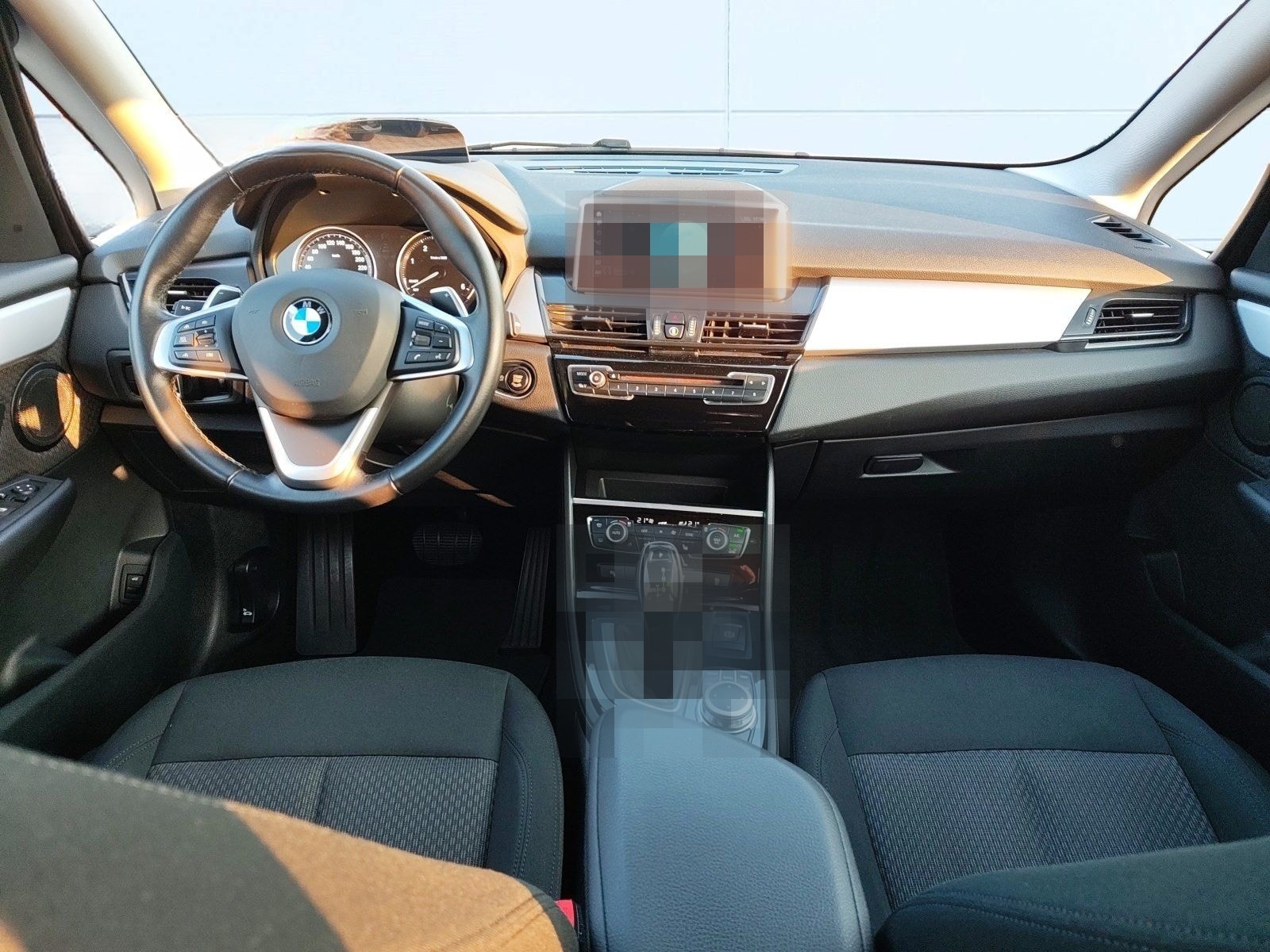 BMW 218d Gran Tourer foto 9