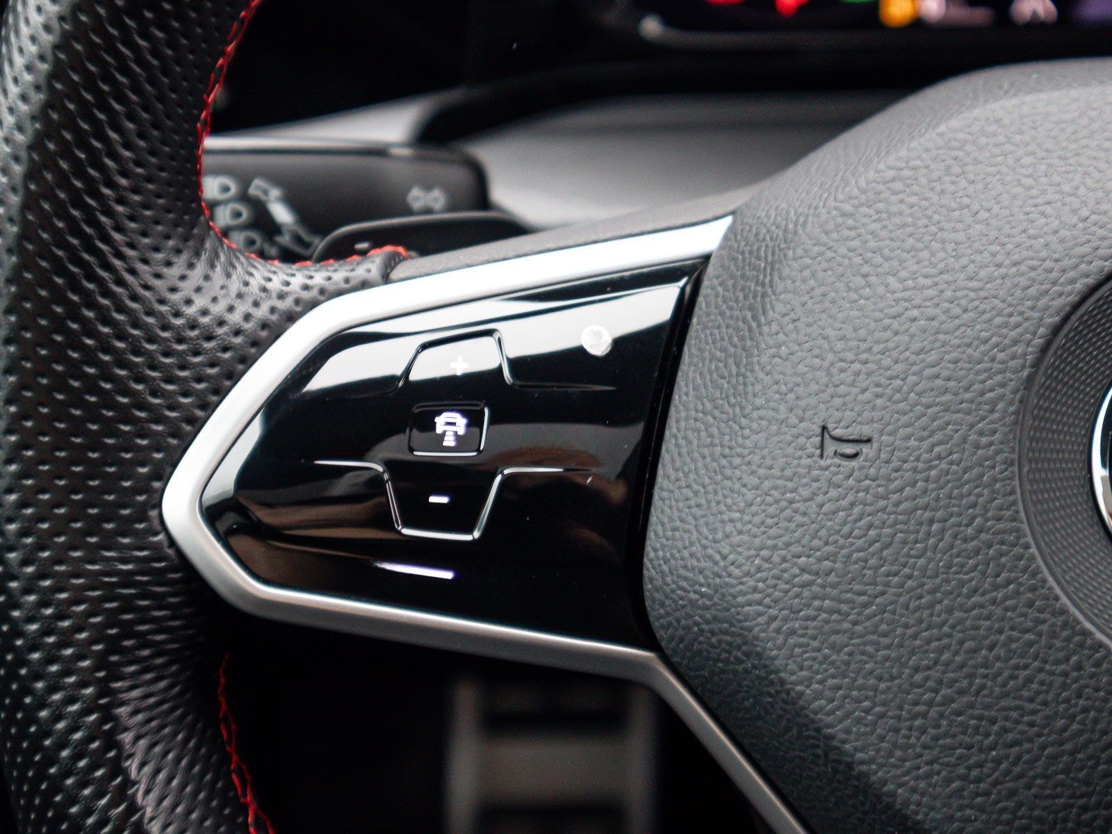 Volkswagen Golf VIII GTI Clubsport 2.0 TSI IQ.Light Navi Pa foto 17