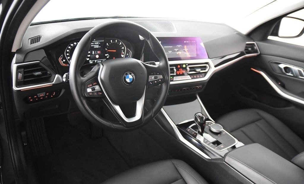 BMW 318i A Touring *1.Hand*Leder*Navi*SHZ*EHK* foto 20