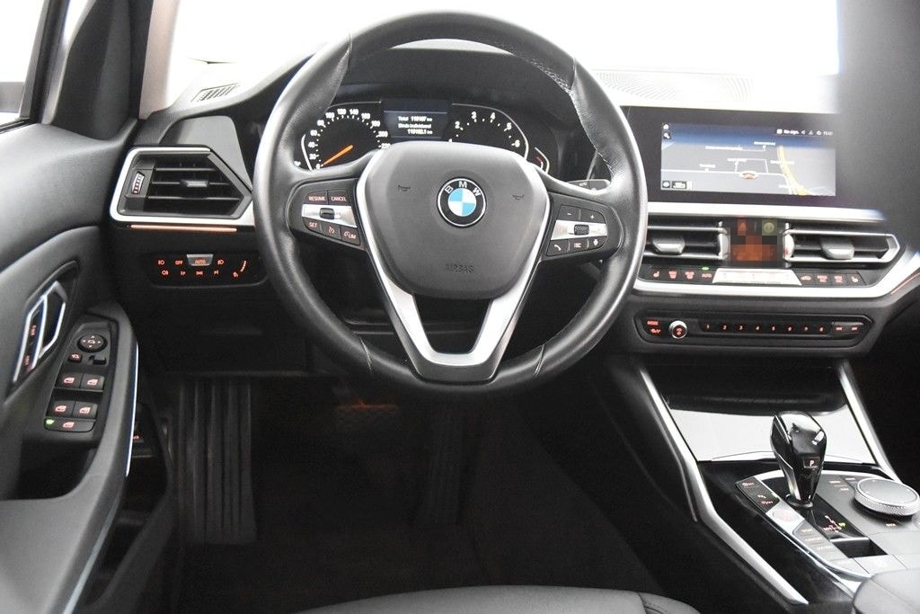 BMW 318i A Touring *1.Hand*Leder*Navi*SHZ*EHK* foto 9