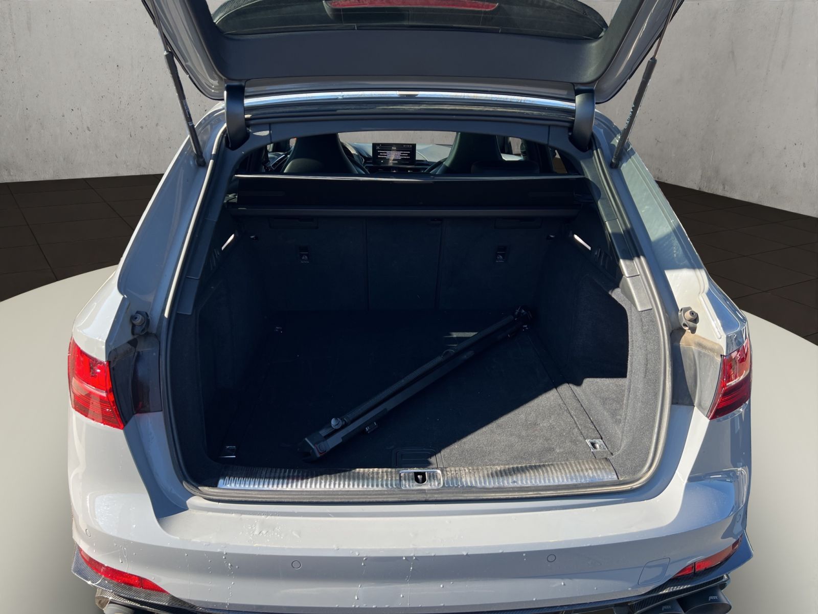 Audi RS 4 Avant quattro RS4-X ABT 530 PS limitiert foto 19