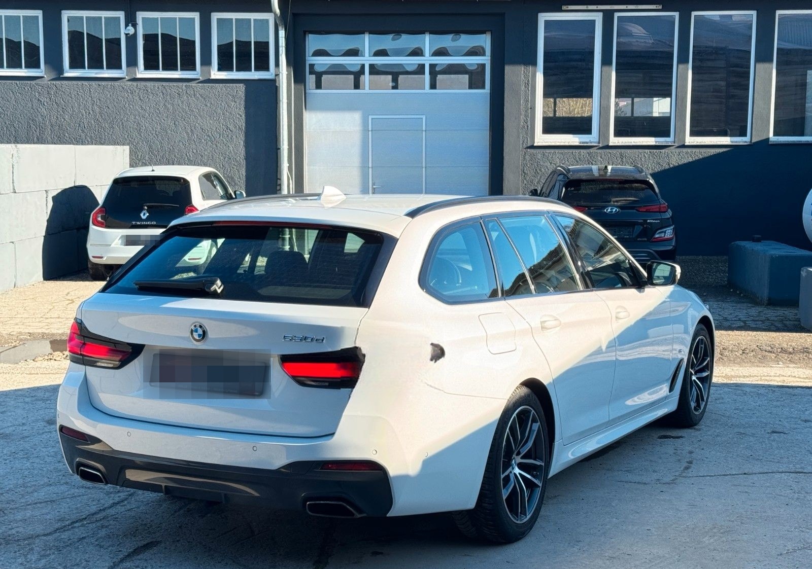 BMW 530d Touring M Sport Shad HuD H&K LHZ SHZ Leder foto 5