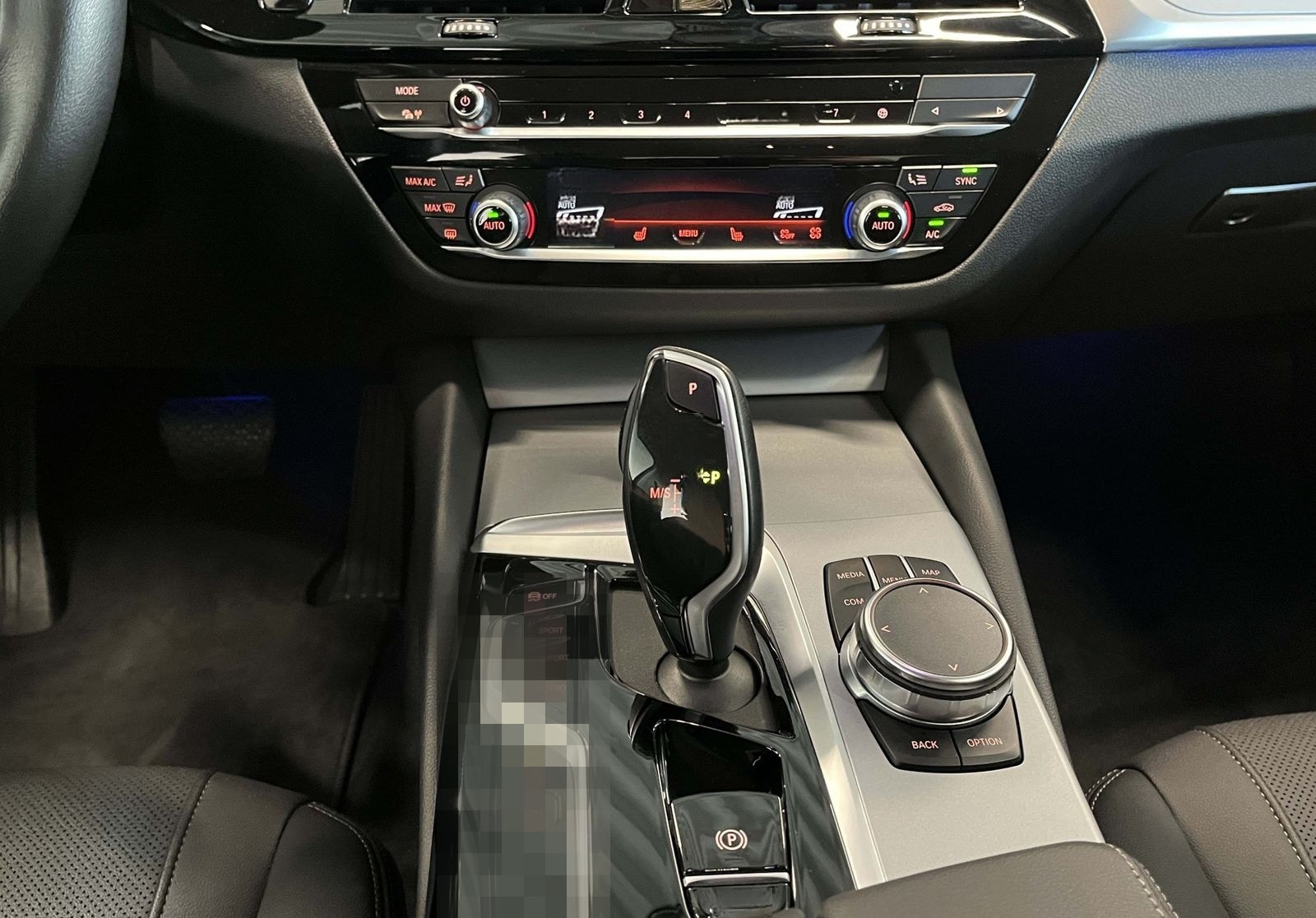 BMW 520d ACC 360°KAM RFK NAVI Standh. LED PDC V+H foto 13