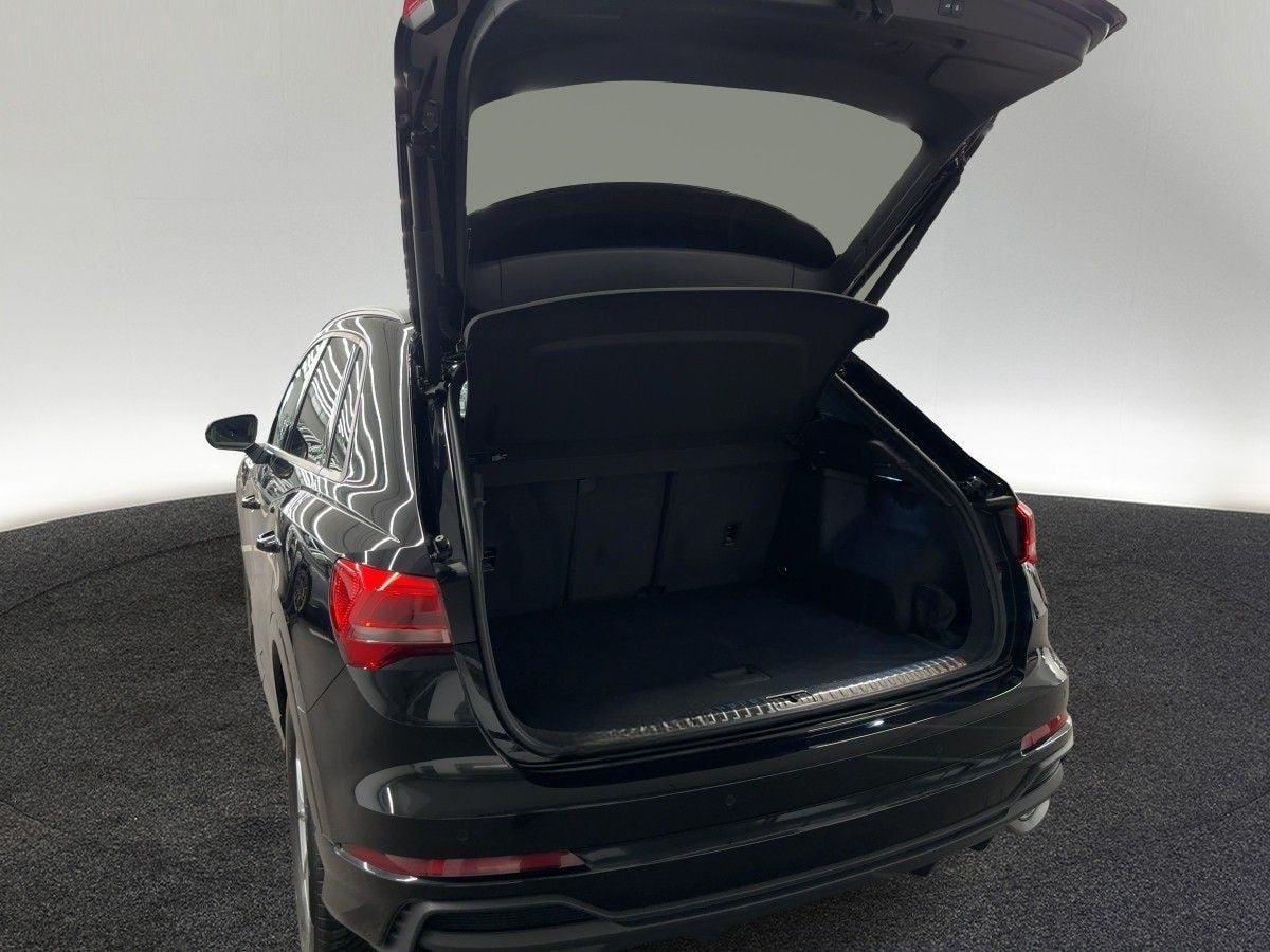 Audi Q3 S line 35 TDI S tr. LED RFK NAVI VIRTUAL foto 6