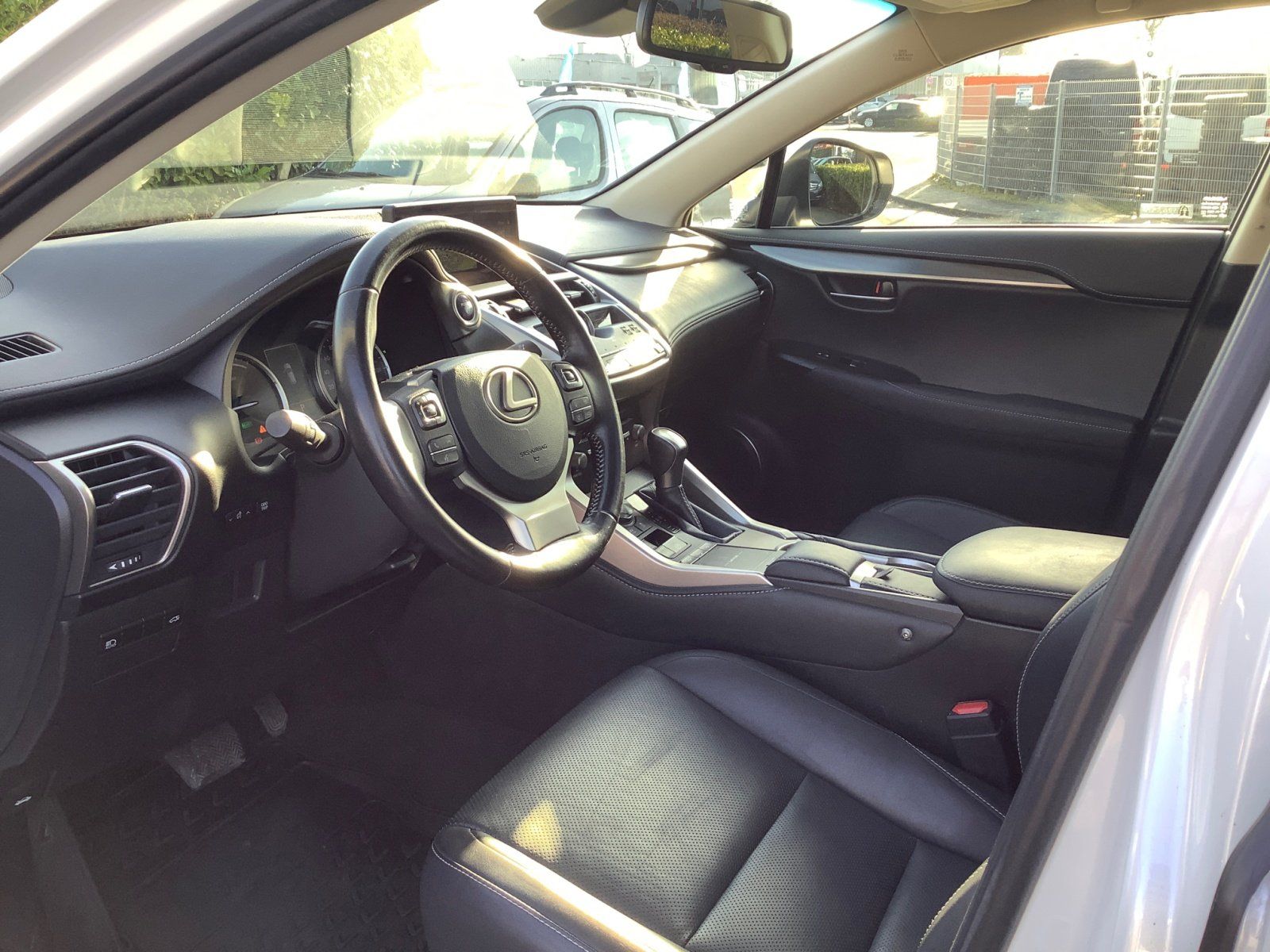 Lexus NX 300H E-FOUR EXECUTIVE LINE 2xKlima AUT LM foto 11