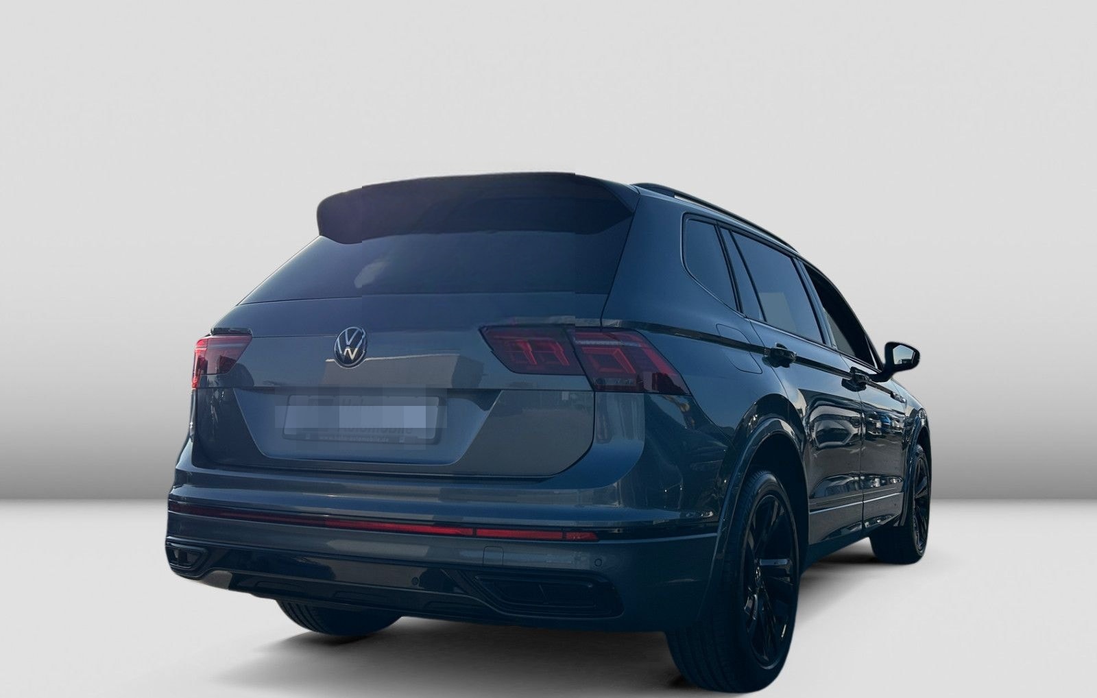 Volkswagen Tiguan Allspace 2.0TSI DSG 4M R-Line Black Style foto 4