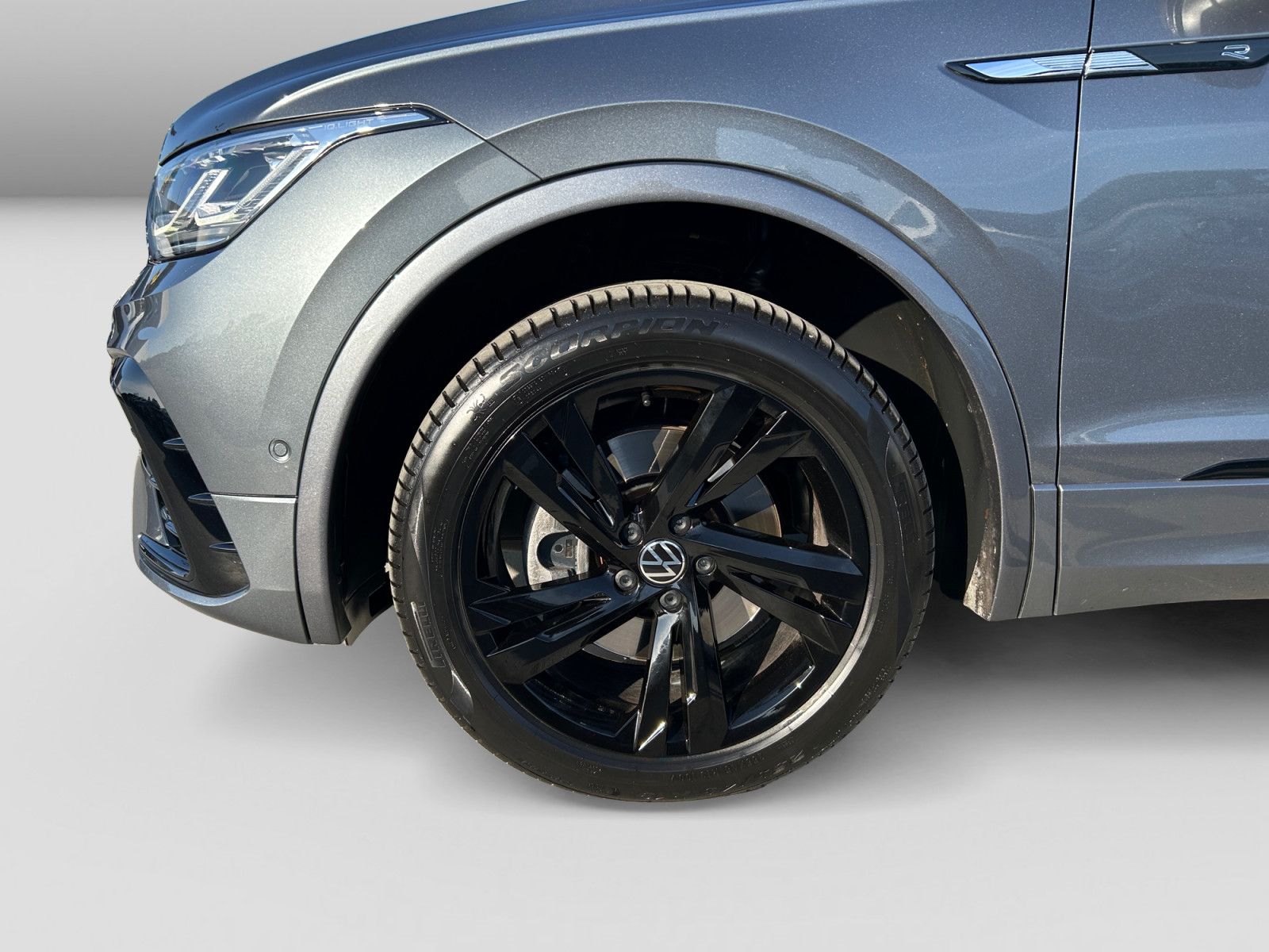 Volkswagen Tiguan Allspace 2.0TSI DSG 4M R-Line Black Style foto 5