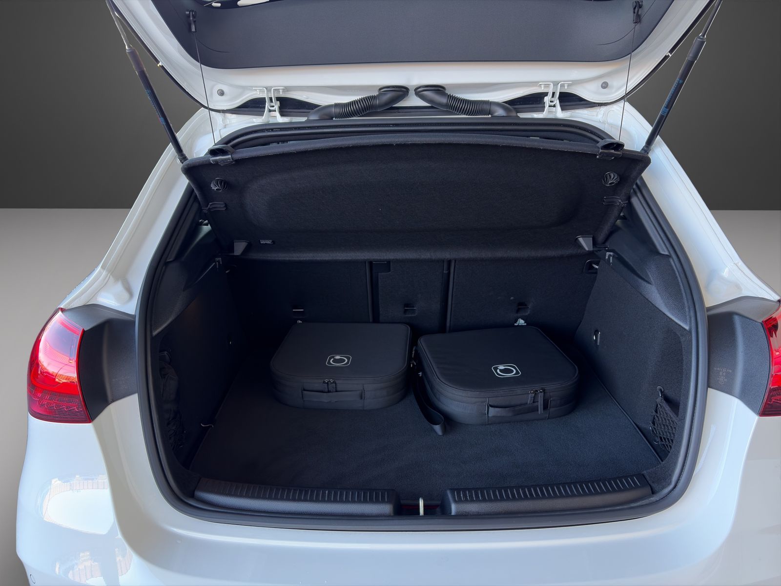 Mercedes-Benz A 250 e AMG Advanced Plus*Pano*Totwinkel*18"*+++ foto 11