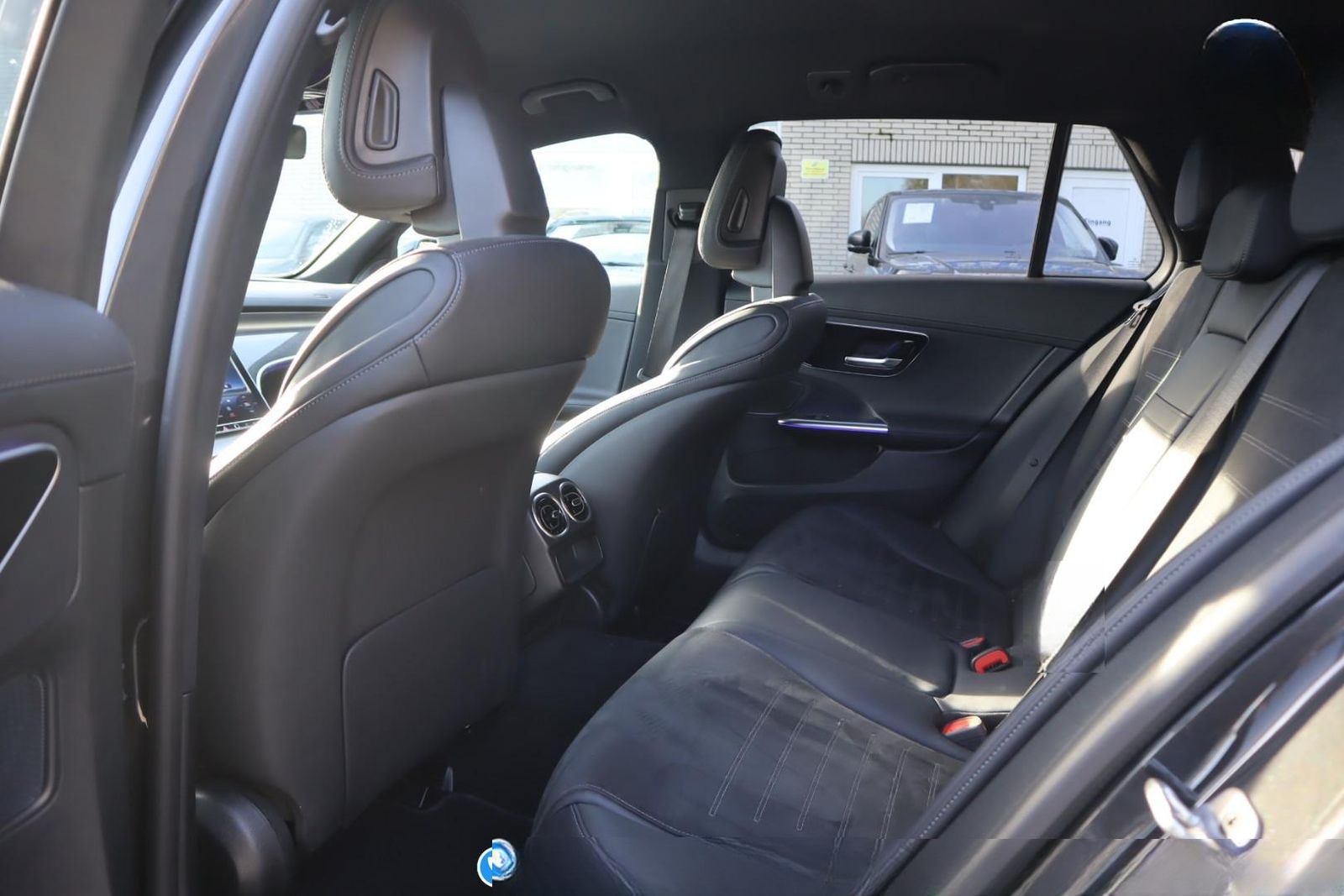 Mercedes-Benz C220d T AMG Line *Distronic*Digital Light*Memory foto 13