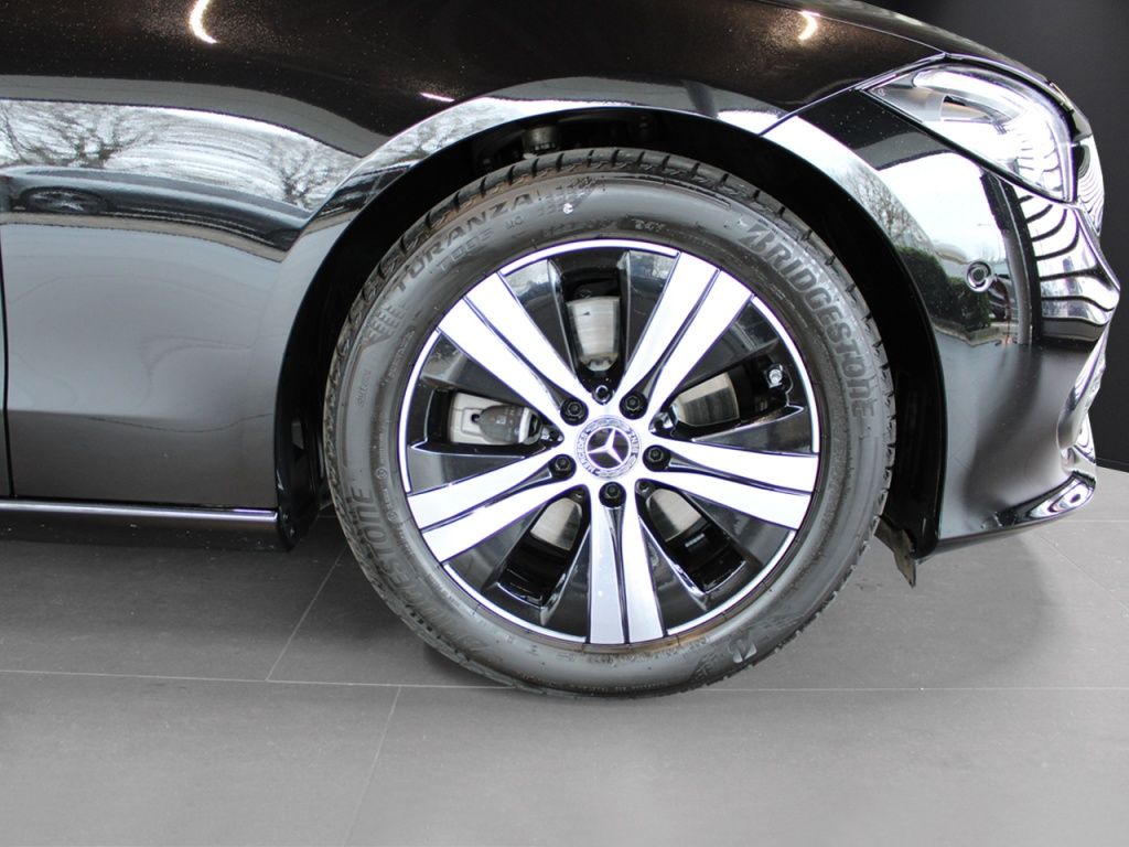 Mercedes-Benz C 200 *Avantgarde LED Kamera 360° Winter Paket foto 6