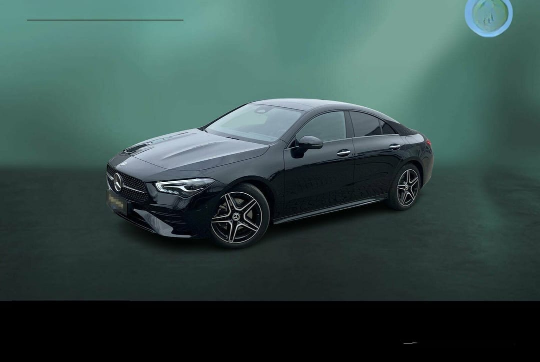 Mercedes-Benz CLA 200 AMG 2025