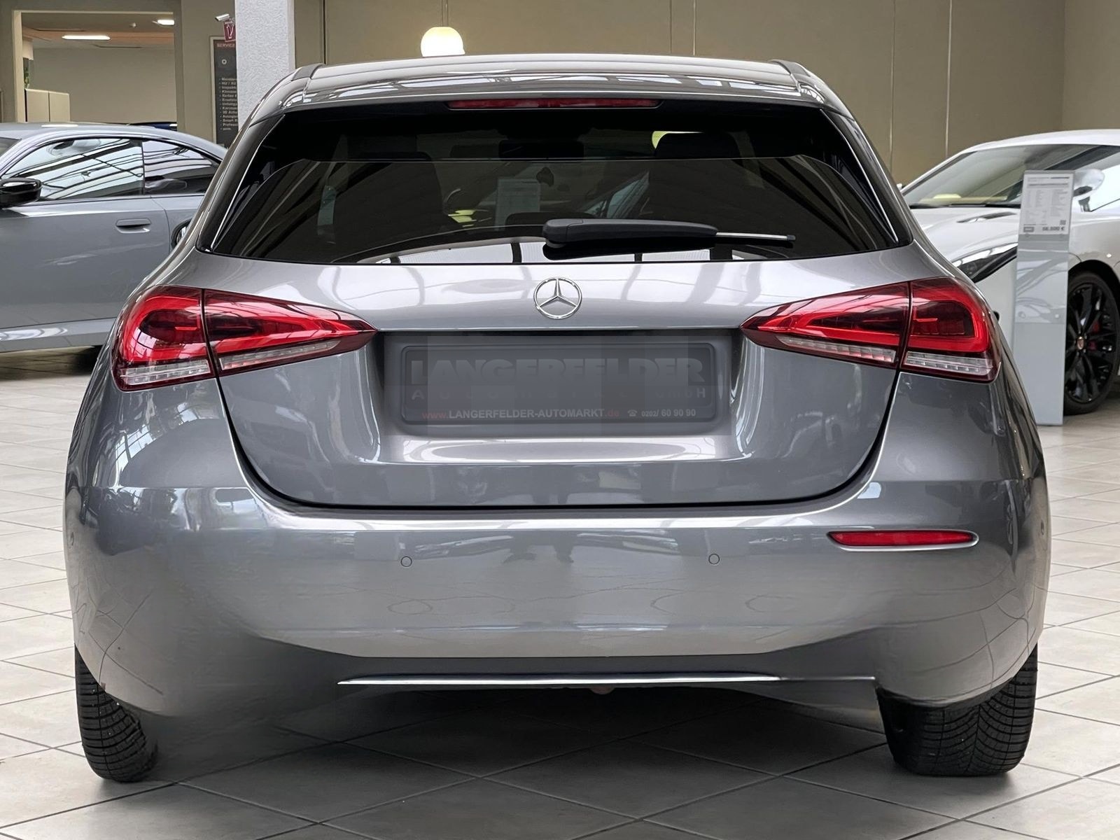 Mercedes-Benz A 220 Progressive 4Matic*AMG*STDHZG*MBUX*AHK*LED foto 4