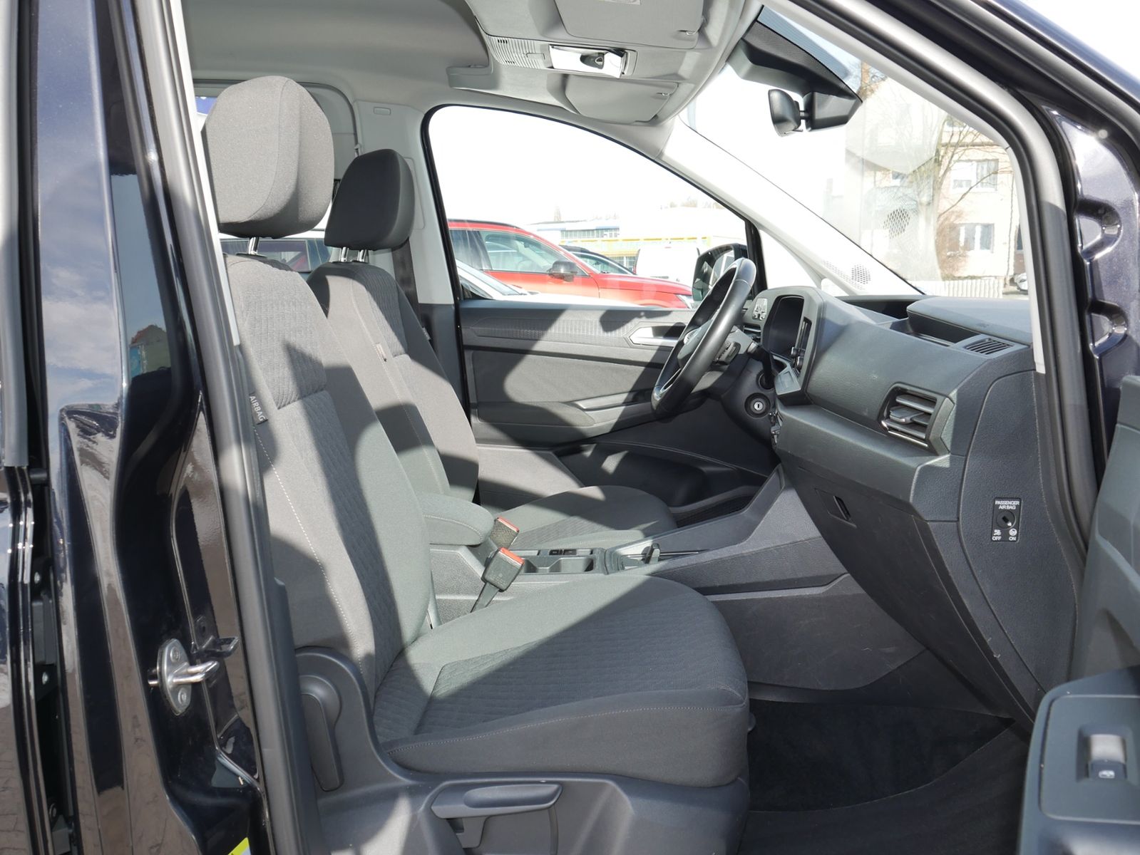 Volkswagen Caddy 2.0 TDI Life DSG TEMPOMAT SITZHZG RFK APP- foto 4