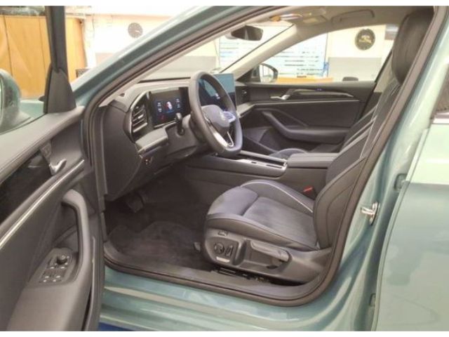 Volkswagen Passat Variant 2.0 TDI Business Navi HeadUp el.H foto 6