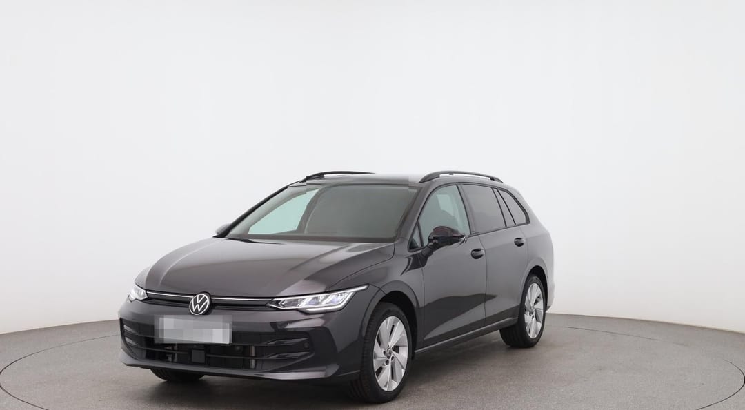 Volkswagen Golf Variant Business mHeV DSG 2026