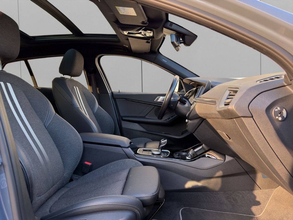 BMW 118i SPORTLINE LED NAVI HUD PANO KAMERA 17" foto 5