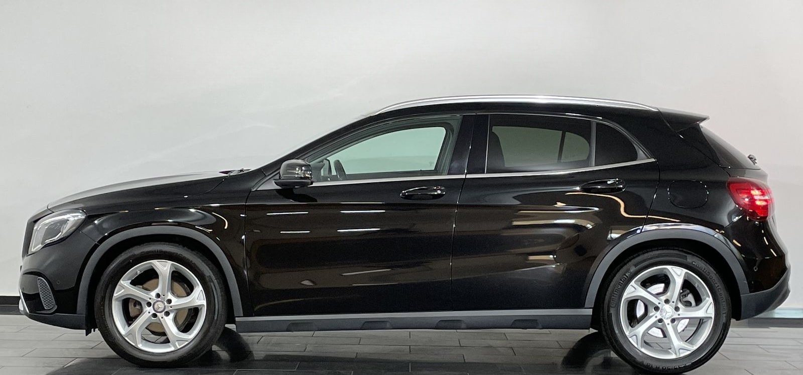 Mercedes-Benz GLA 220 d Urban*DCT*LED*AHK*Navi*MWST*KeyGo* foto 8