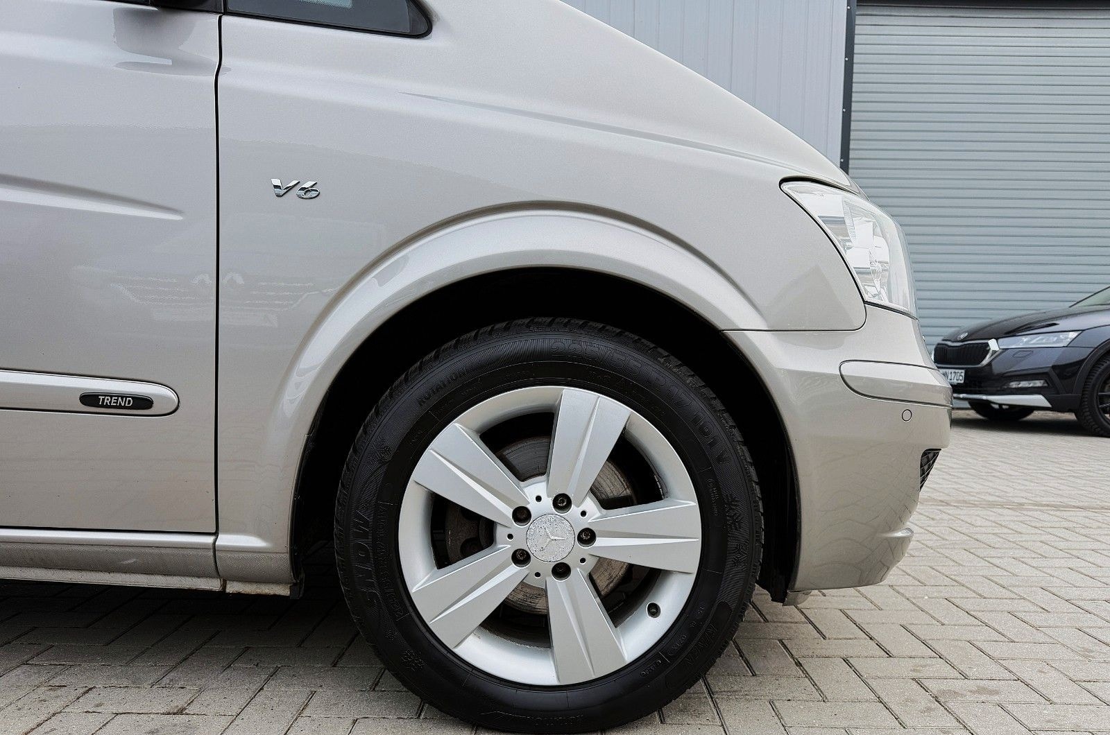 Mercedes-Benz 3.0 CDI LANG/XENON/6SITZER/NAVI/AHK/LEDER/KAMERA foto 7