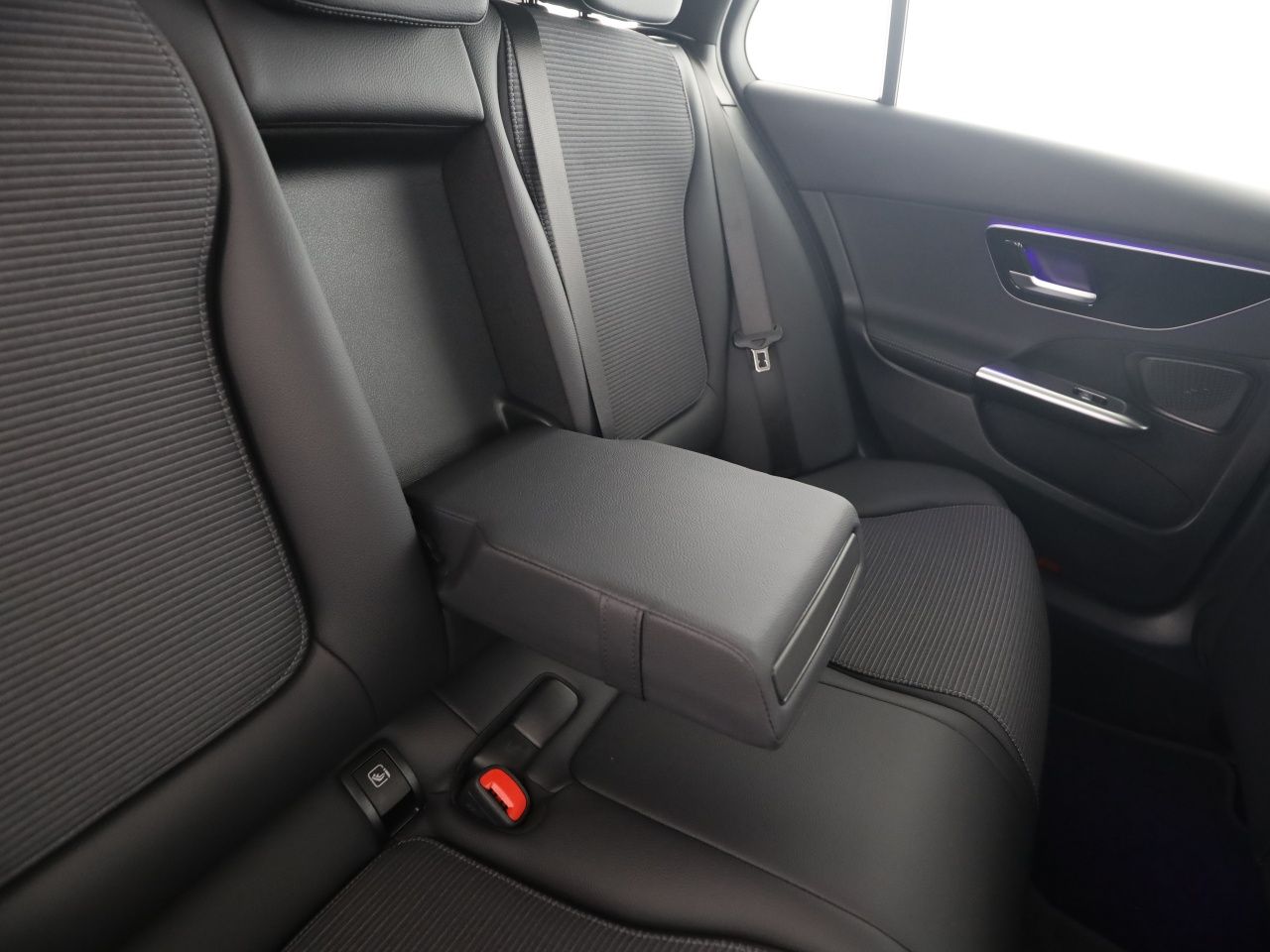 Mercedes-Benz C 200 T Avantgarde Distronic LED Winter-P. 360 foto 19