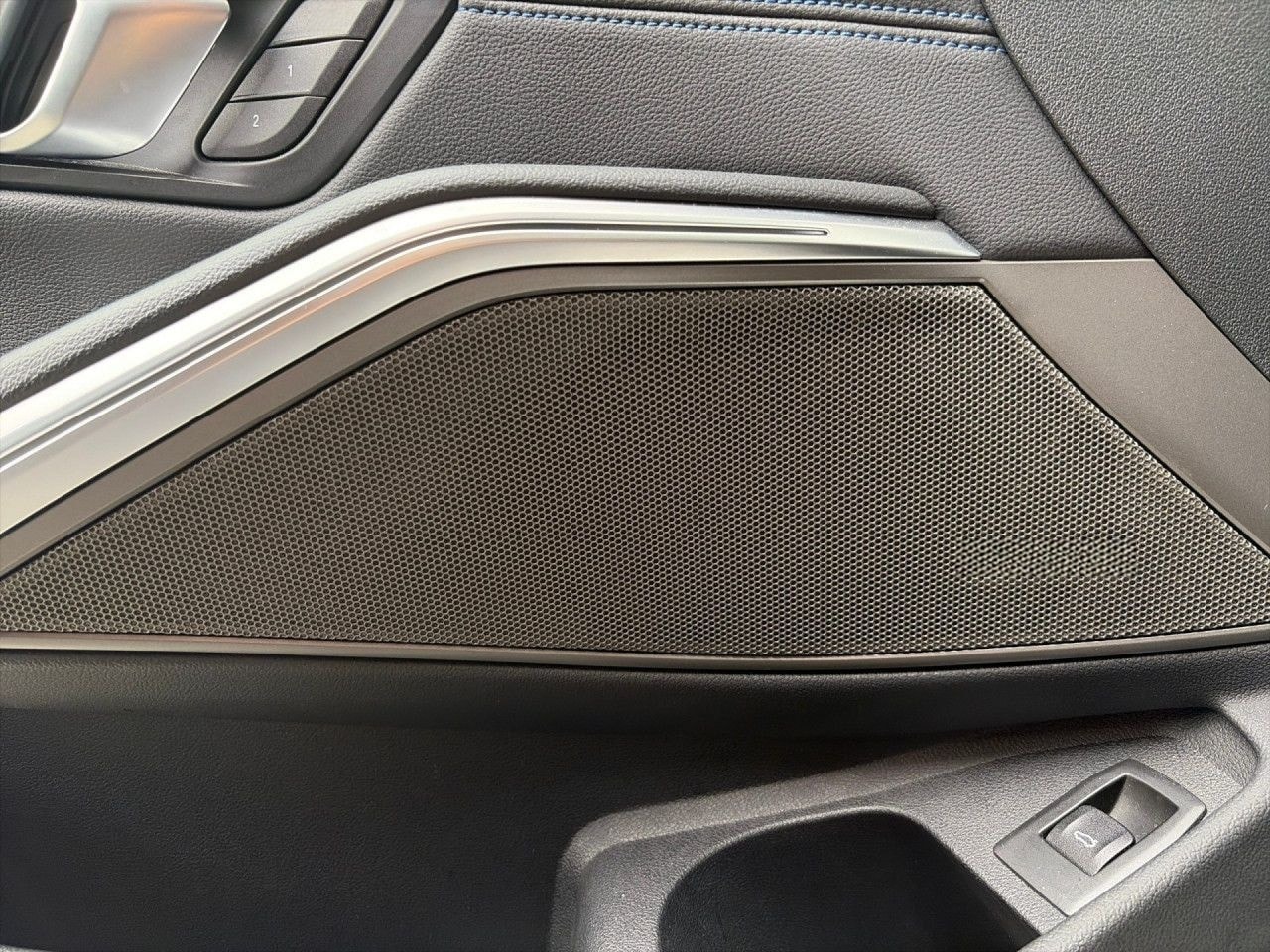 BMW M340d xDrive Touring AHK Klimaaut HUD Laser H/K foto 18