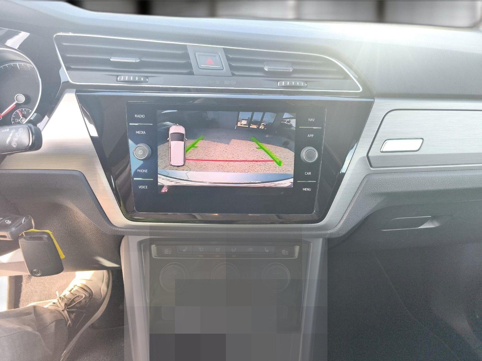 Volkswagen Touran NAVI LED ACC MASSAGE AHK 7 SITZE foto 15