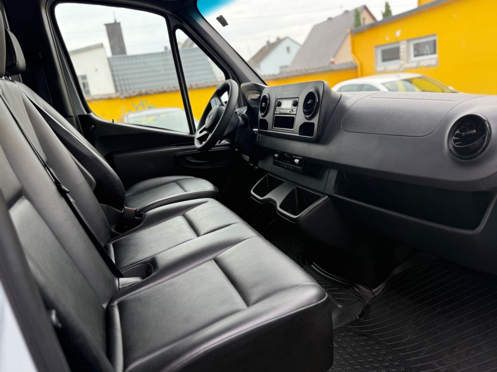 Mercedes-Benz Sprinter III Kasten RWD/AWD 319 CDI RWD L3 / L4 foto 12