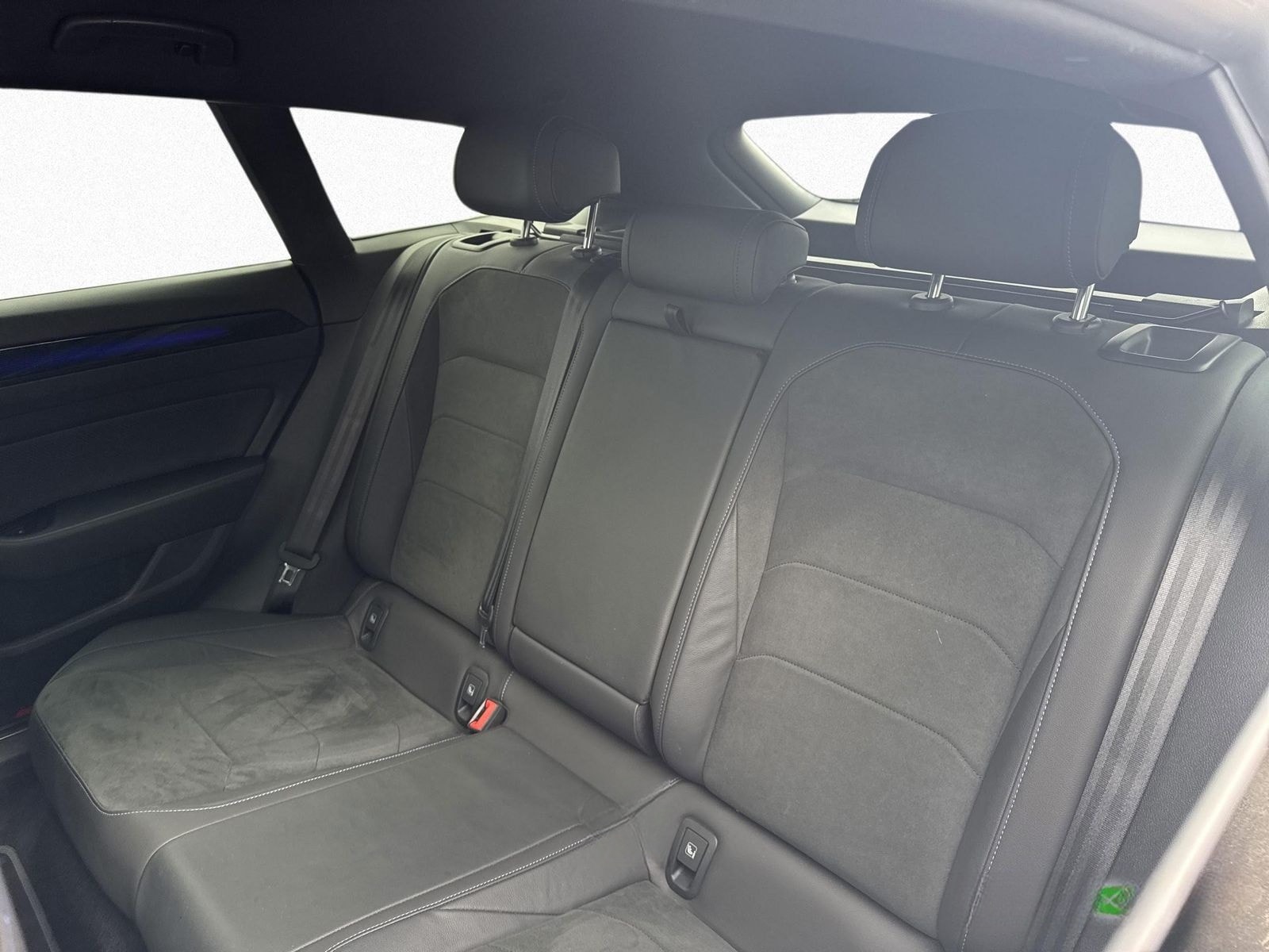 Volkswagen Arteon Shootingbrake R 2.0 TSI 4MOTION DSG AHK foto 11