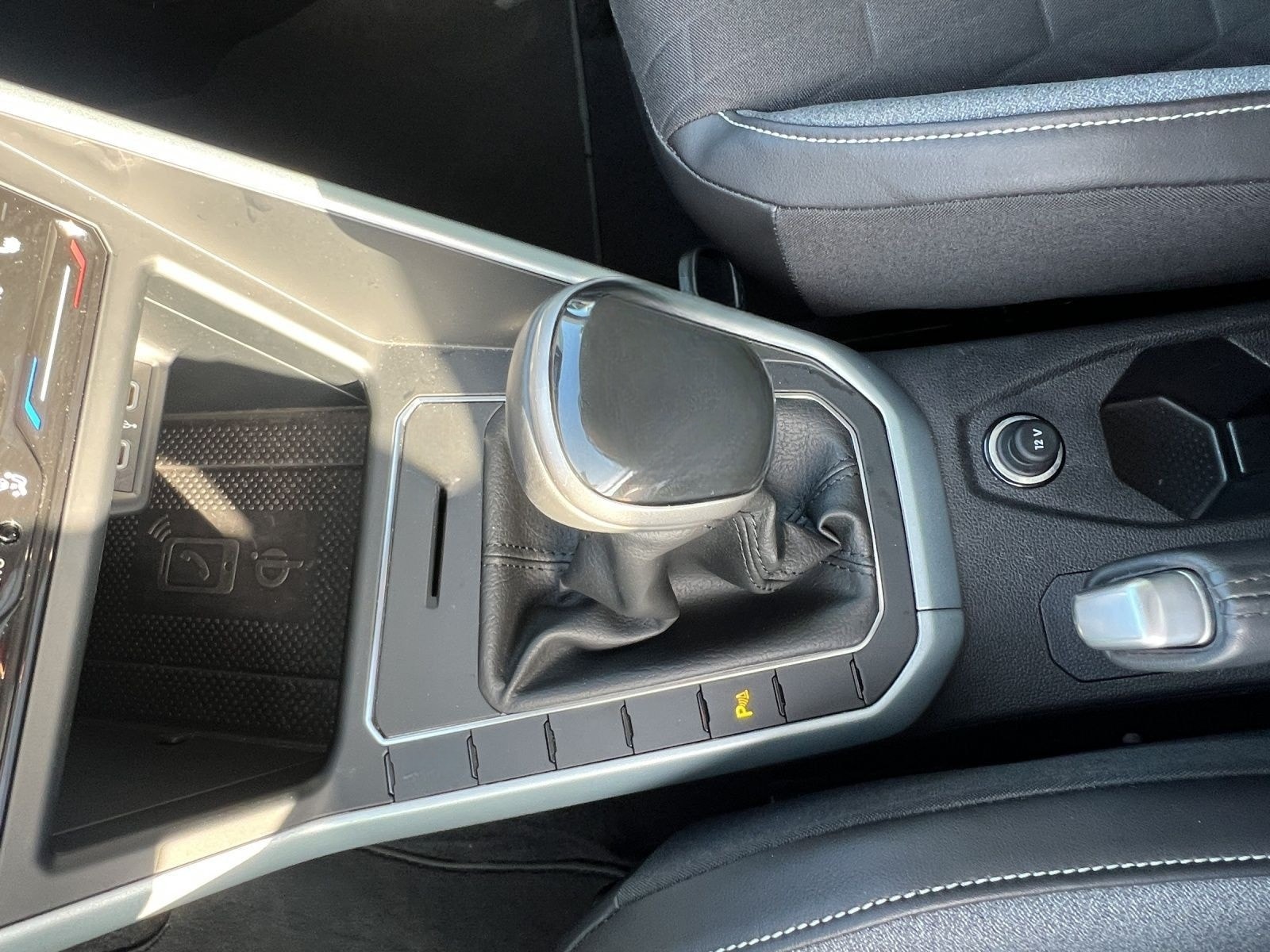 Volkswagen Taigo 1.0 TSI GOAL LED DAB+ NAVI CLIMA LM16 foto 11