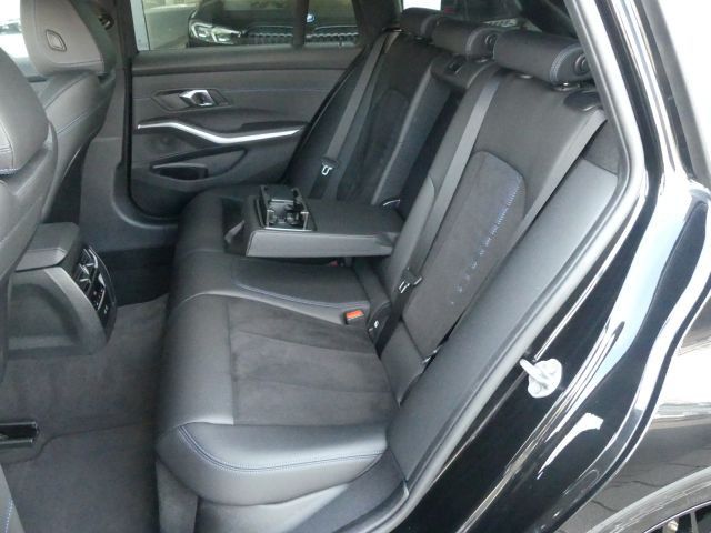 BMW 318 i Tour M Sportp. AHK°ACC*18"-Ad.LED°el.Sitze foto 9