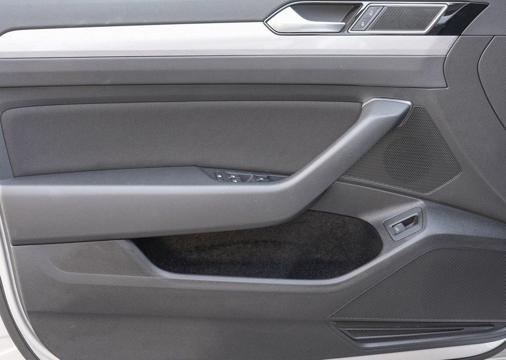 Volkswagen Passat Variant 2,0 TDI DSG,LED,Kamera,Navi Stand foto 14