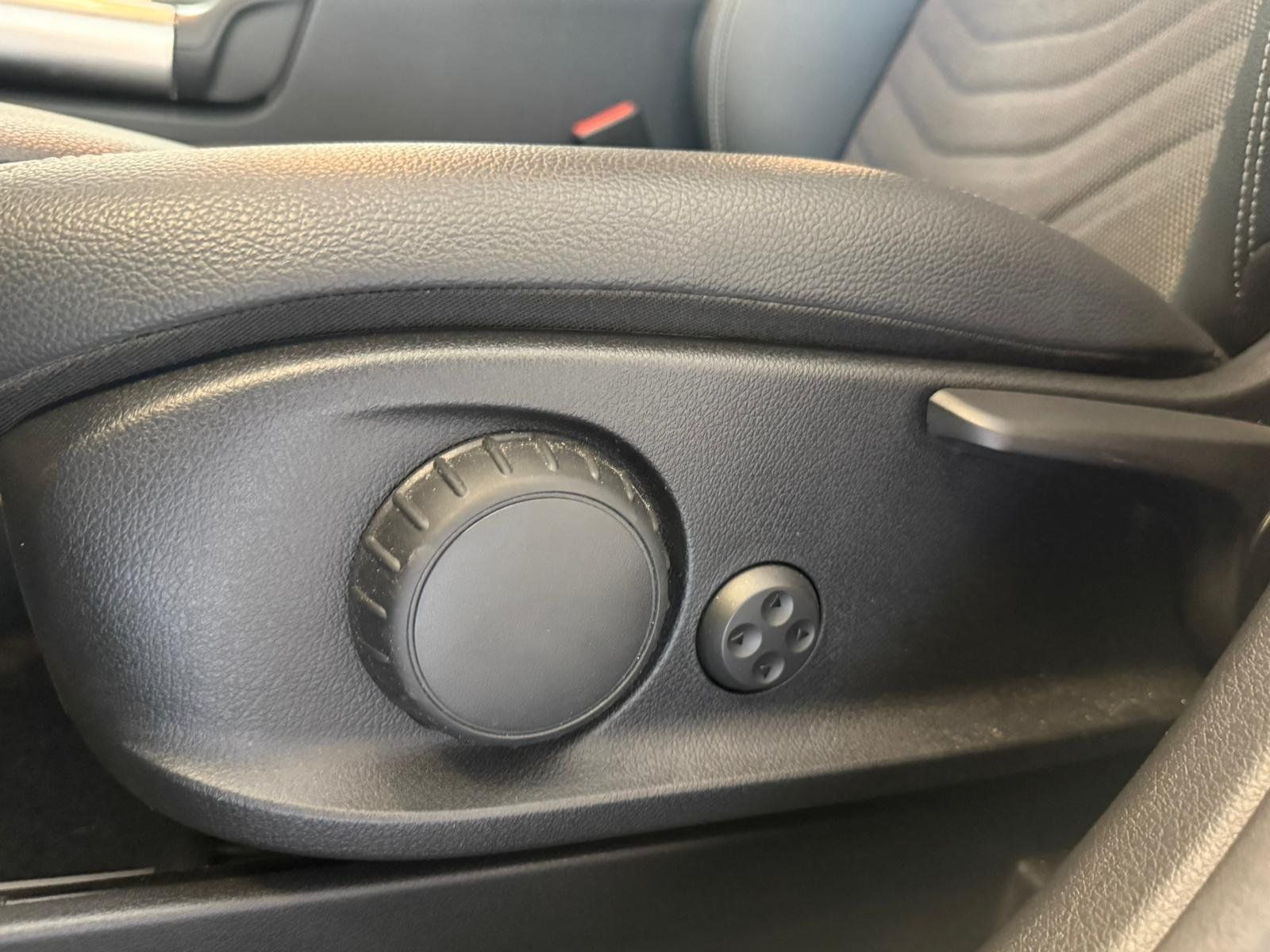 Mercedes-Benz GLA 200 PROGRESSIVE ADV. 360°+AHK+EASYPACK+LED foto 16