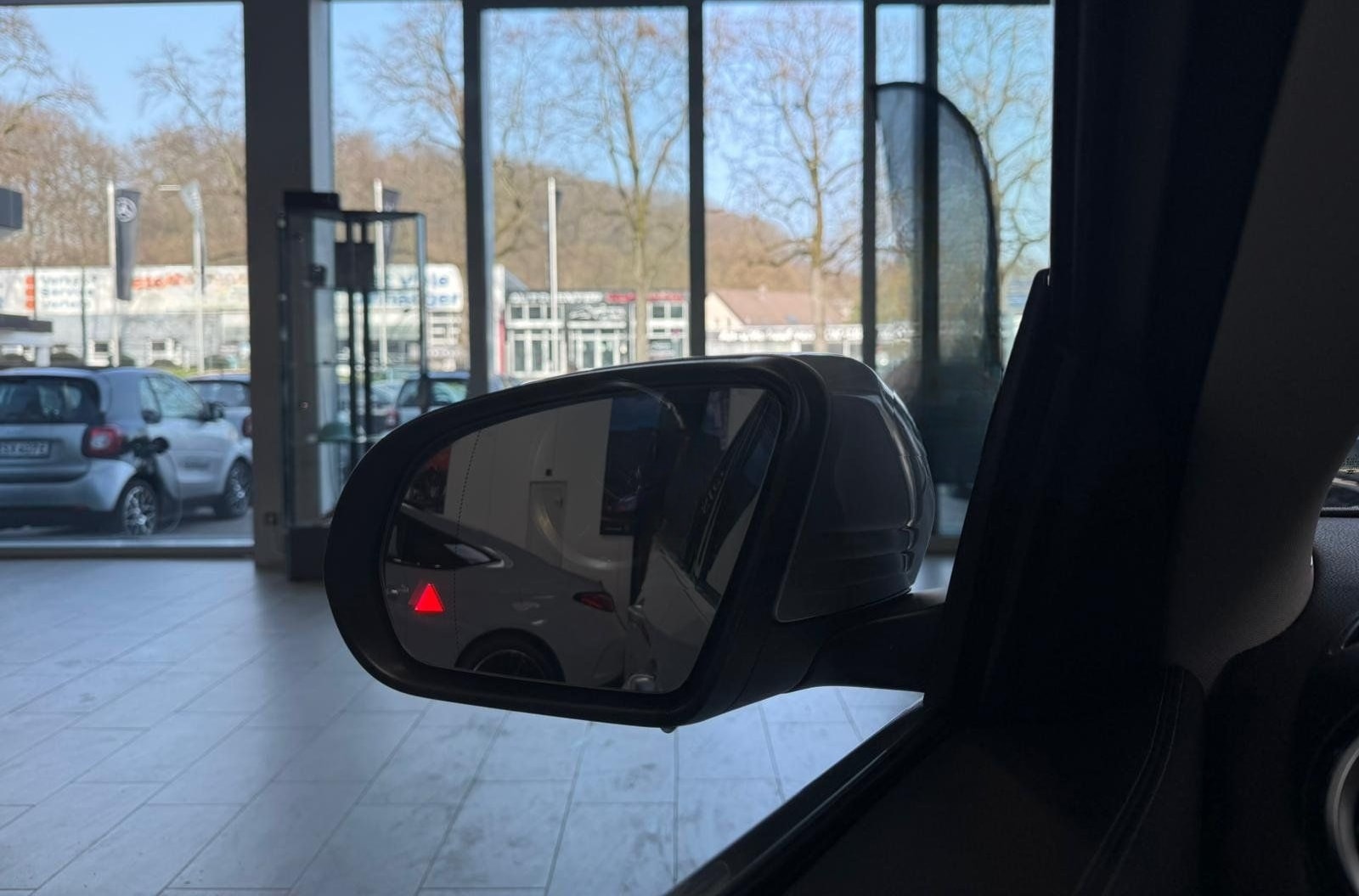 Mercedes-Benz GLA 200 PROGRESSIVE ADV. 360°+AHK+EASYPACK+LED foto 24