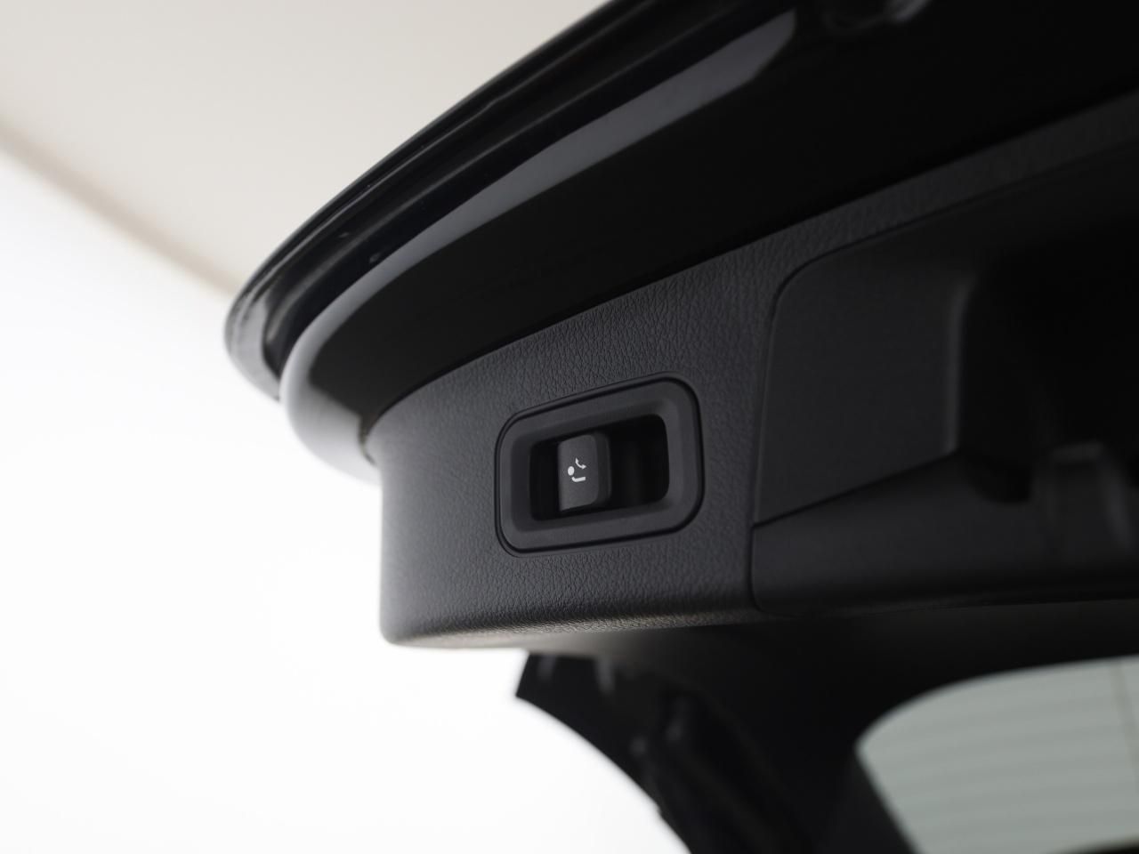 Mercedes-Benz GLA 180 AMG Night MBUX AHK Distronic 360 Kamera foto 21