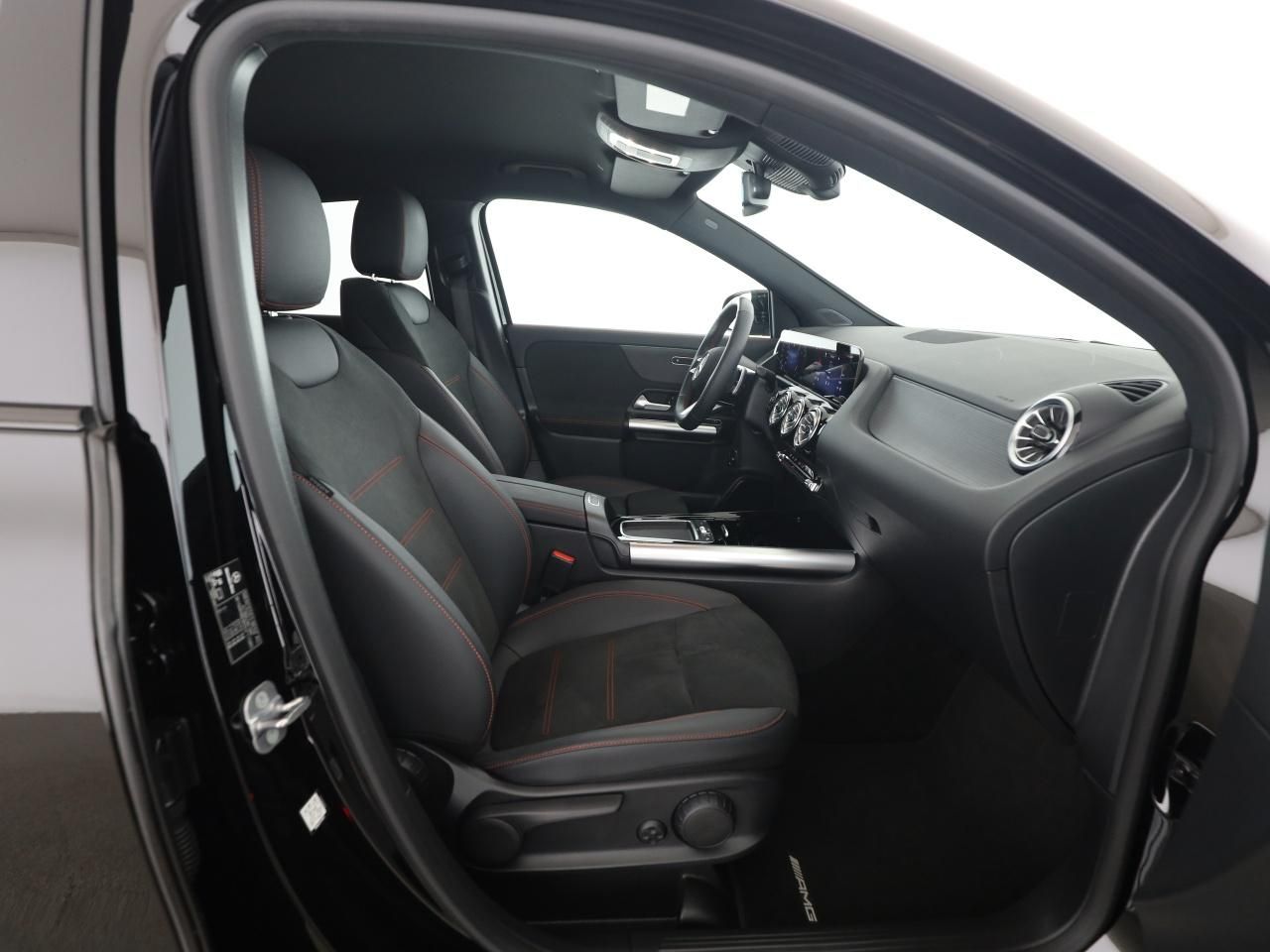 Mercedes-Benz GLA 180 AMG Night MBUX AHK Distronic 360 Kamera foto 10