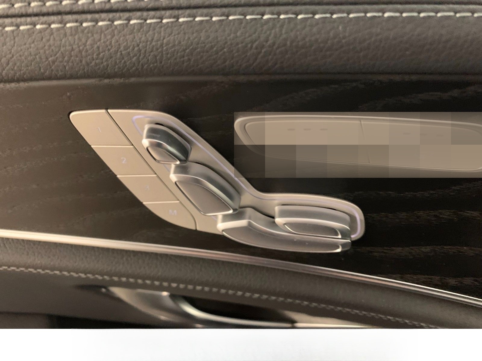 Mercedes-Benz E 300 de 4M AMG 19"|DISTRONIC|360°|MASSAGE|HUD foto 12