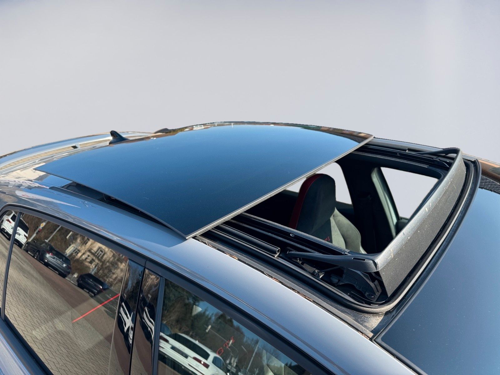 Volkswagen Golf VIII Lim. GTI Clubsport, PANO HuD ACC H&K foto 7